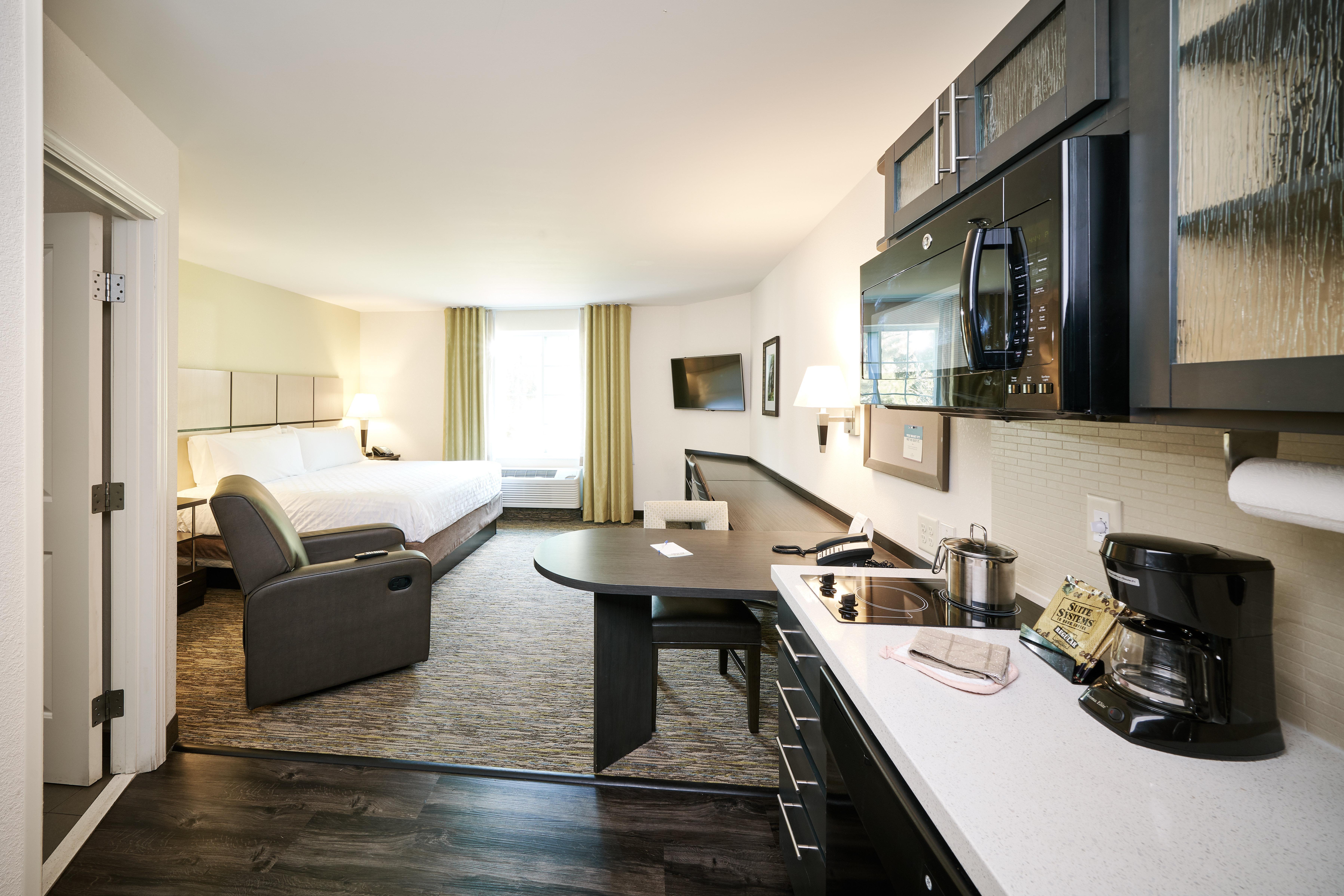 Candlewood Suites Lafayette By Ihg Екстериор снимка