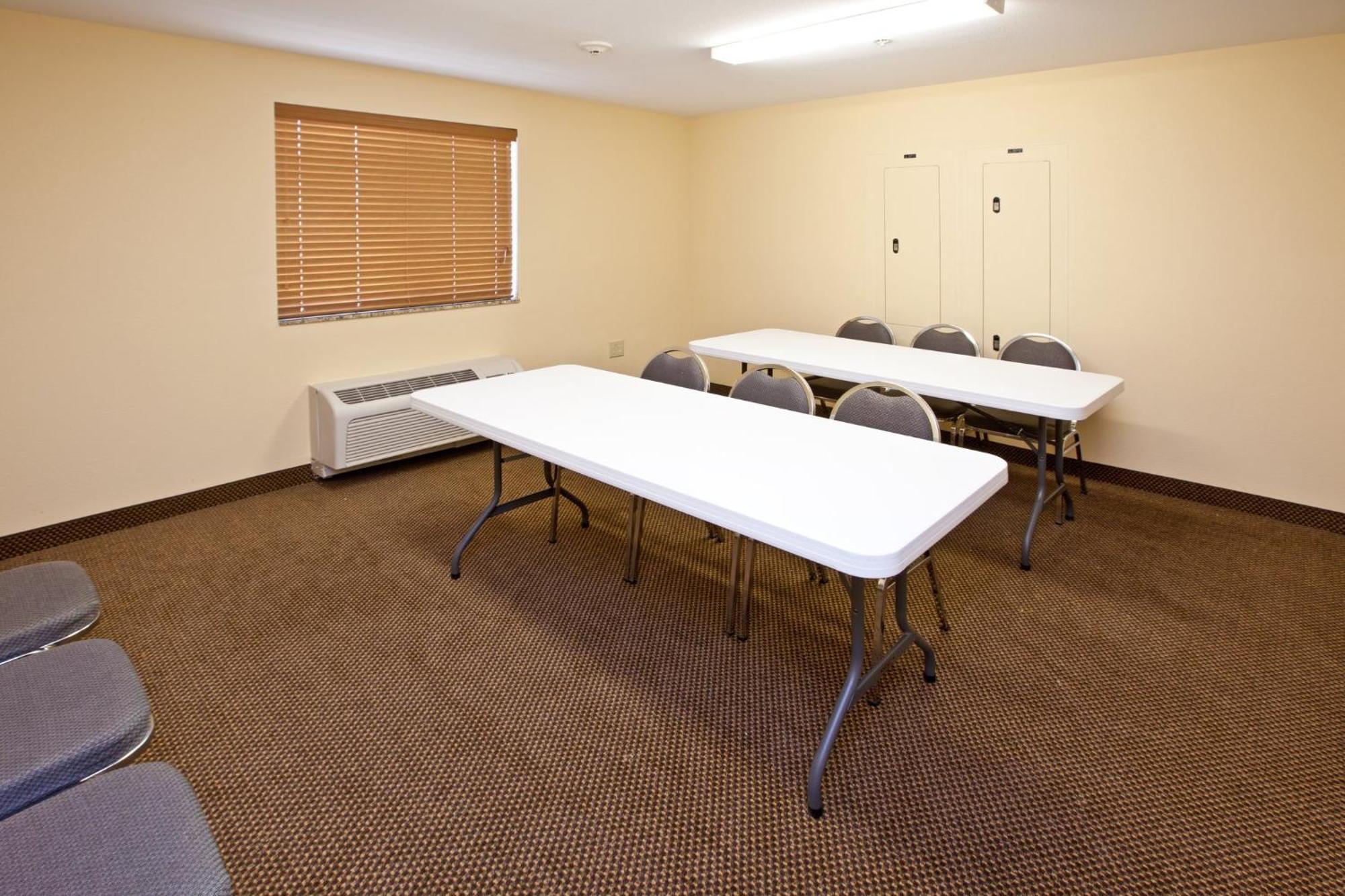 Candlewood Suites Lafayette By Ihg Екстериор снимка