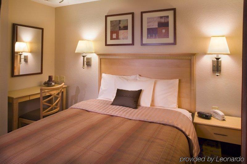 Candlewood Suites Lafayette By Ihg Стая снимка