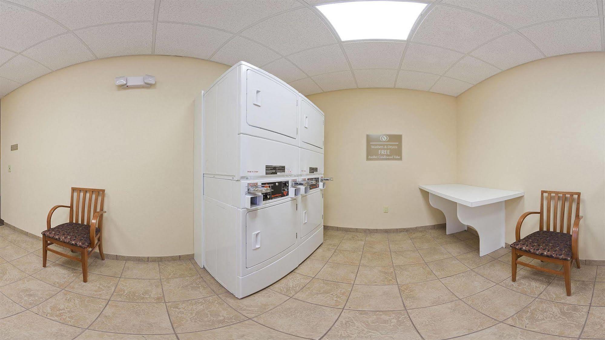 Candlewood Suites Lafayette By Ihg Екстериор снимка